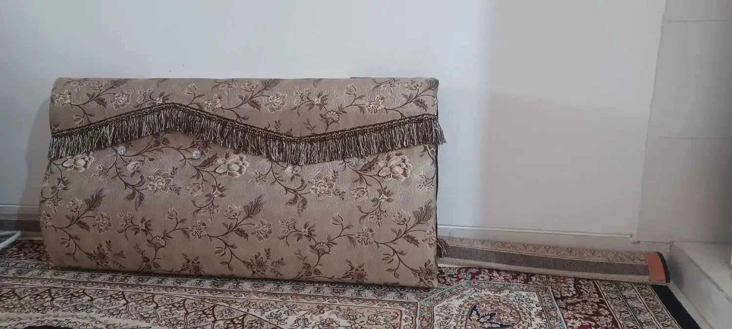 پشتی|پشتی|اسلامآباد غرب, |دیوار