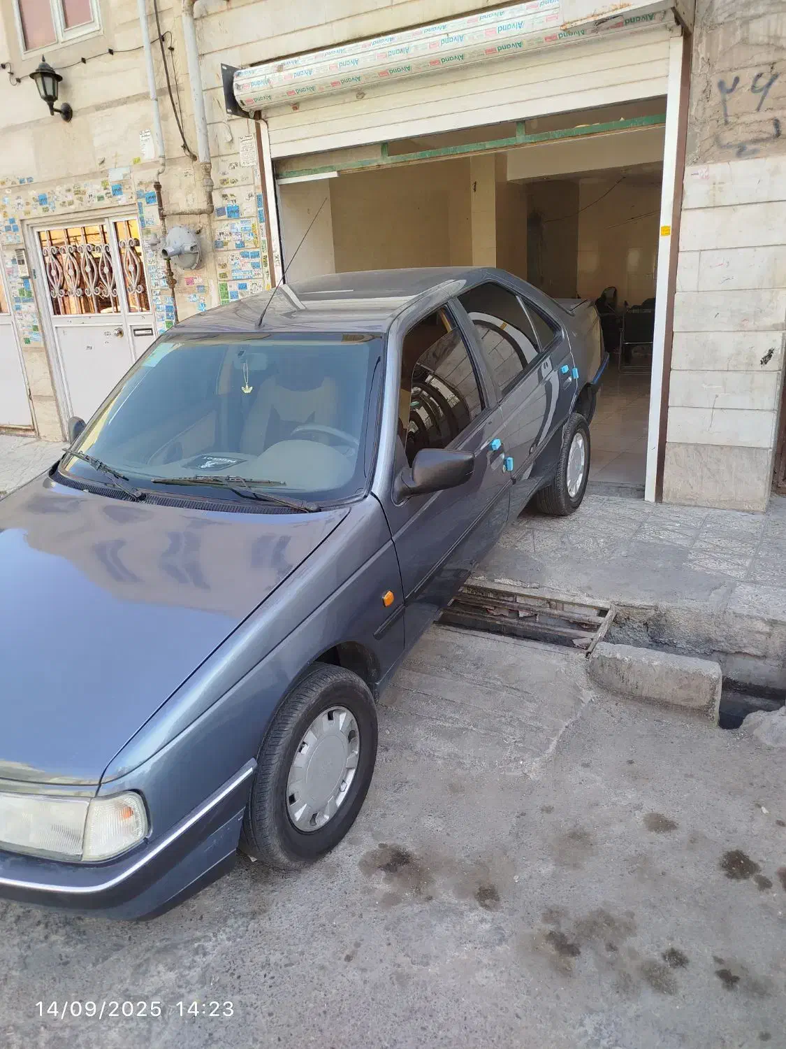 پژو 405مدل 96تمیز|خودرو سواری و وانت|باقرشهر, |دیوار