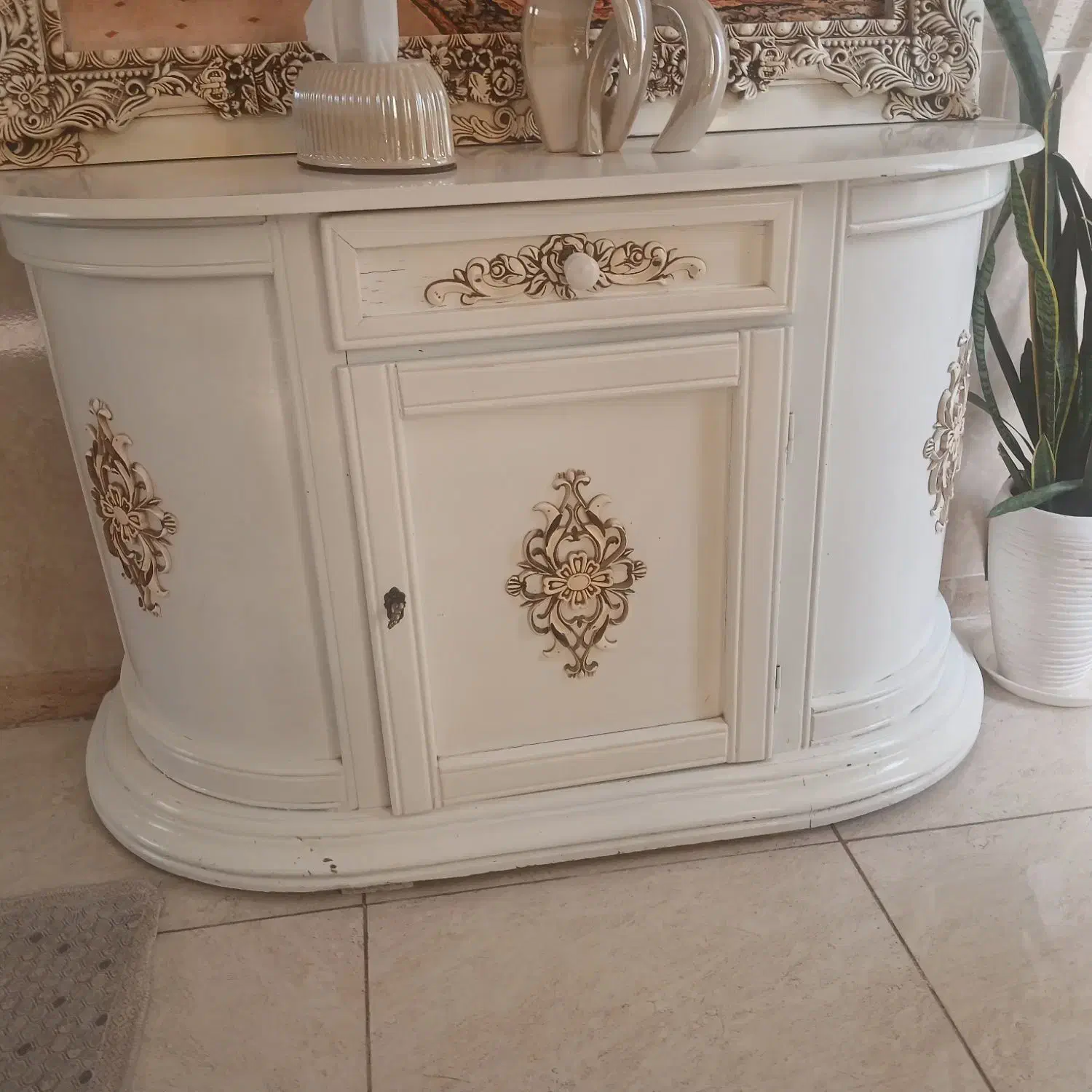 میز کنسول|بوفه، ویترین، کنسول|کرمانشاه, |دیوار