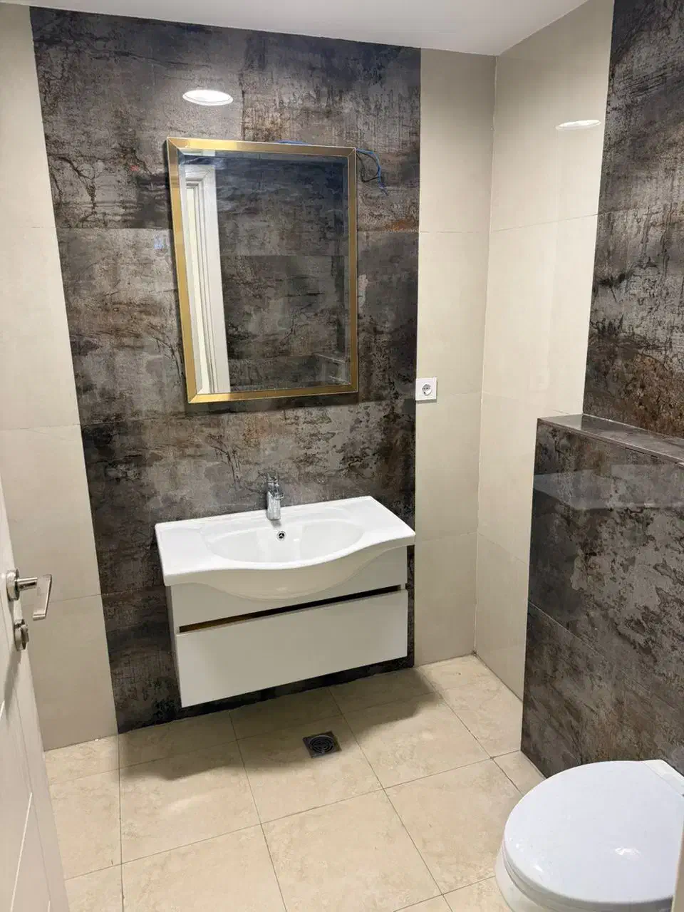 ۲۰۰ متر فرمانیه شرقی سند اداری|اجارهٔ دفتر کار، اتاق اداری، مطب|تهران, حصار بوعلی|دیوار