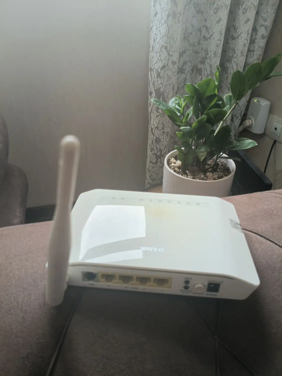 مودم adsl dlink|مودم و تجهیزات شبکه|قم, چهار امامزاده|دیوار
