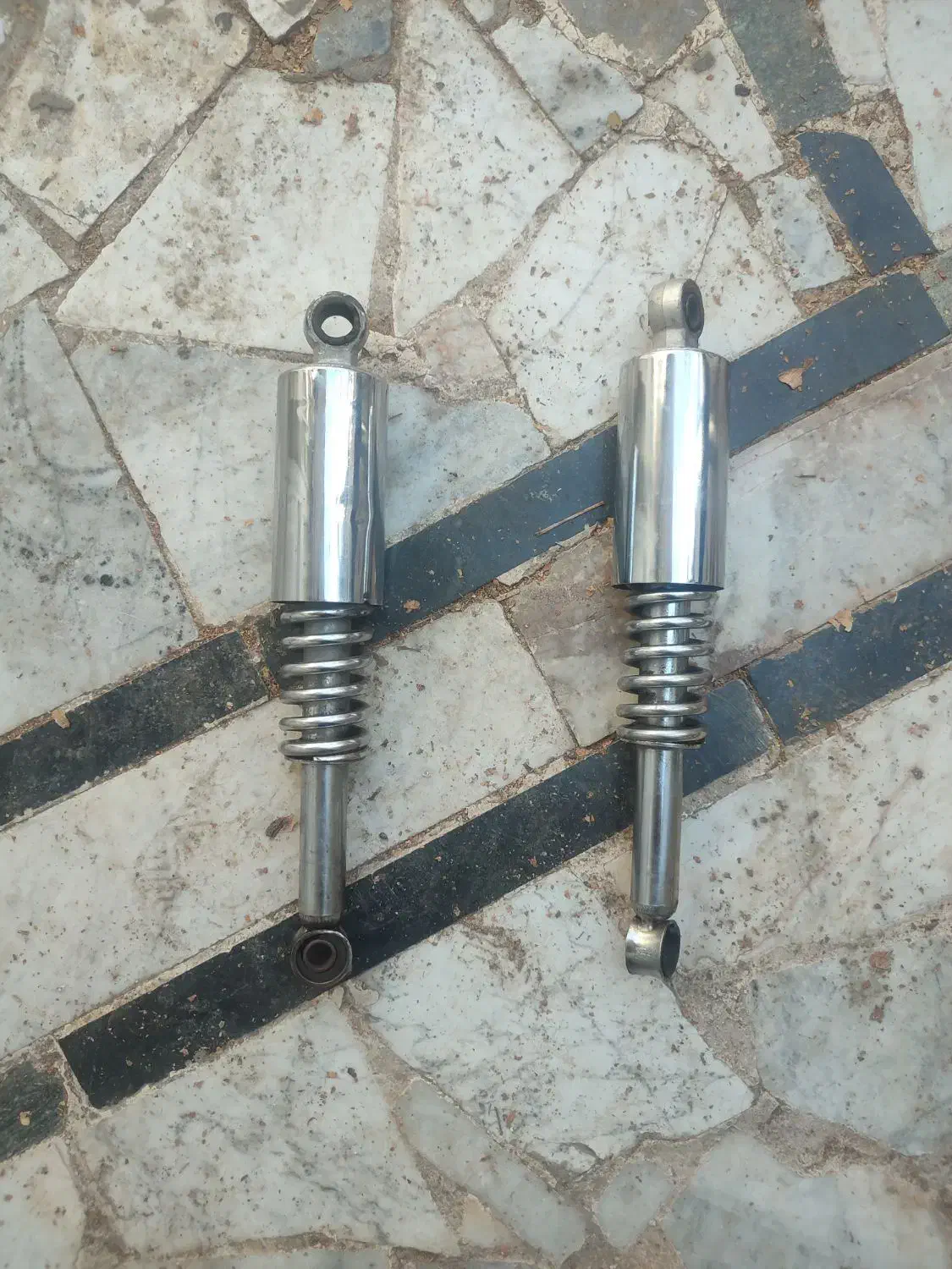 کمک عقب هندا قدیمی|قطعات یدکی و لوازم جانبی|بیرجند, |دیوار