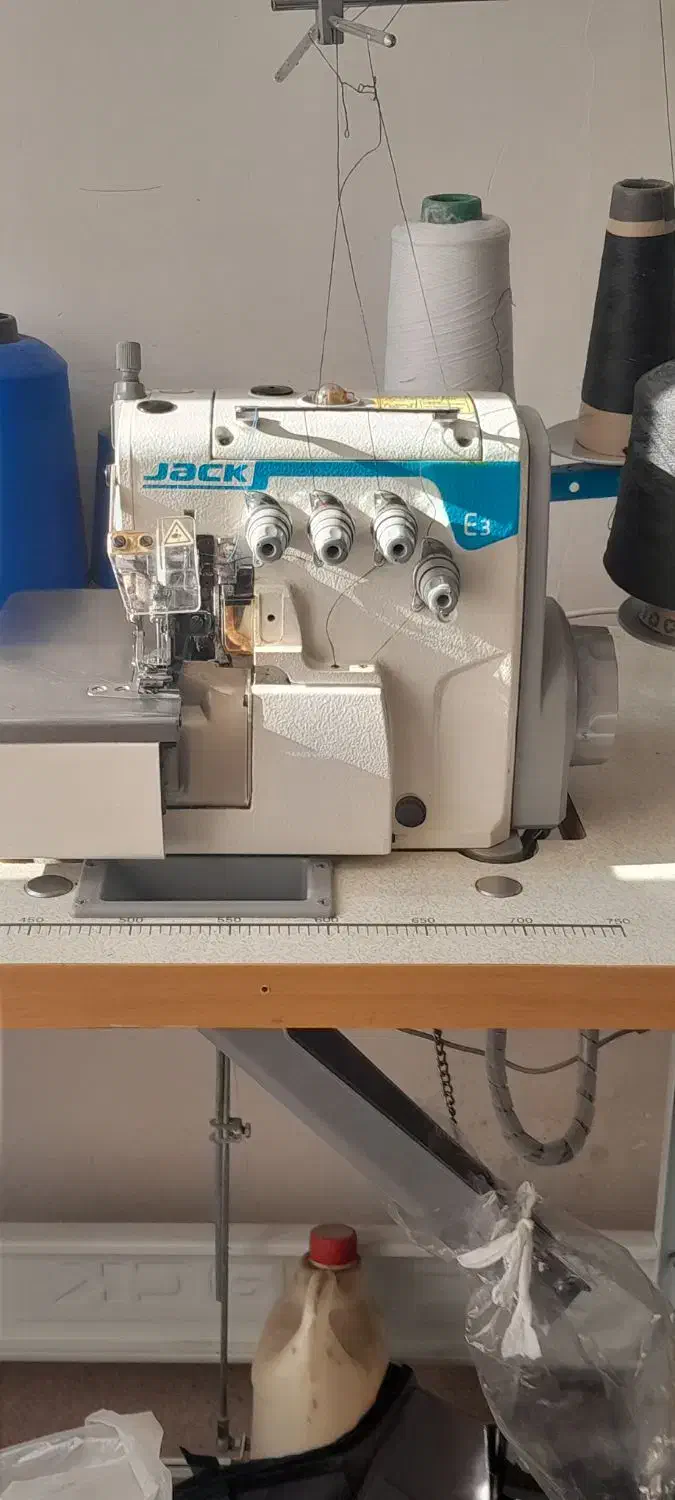 چرخ خیاطی ۴نخ e3|چرخ خیاطی و ریسندگی|اردبیل, |دیوار