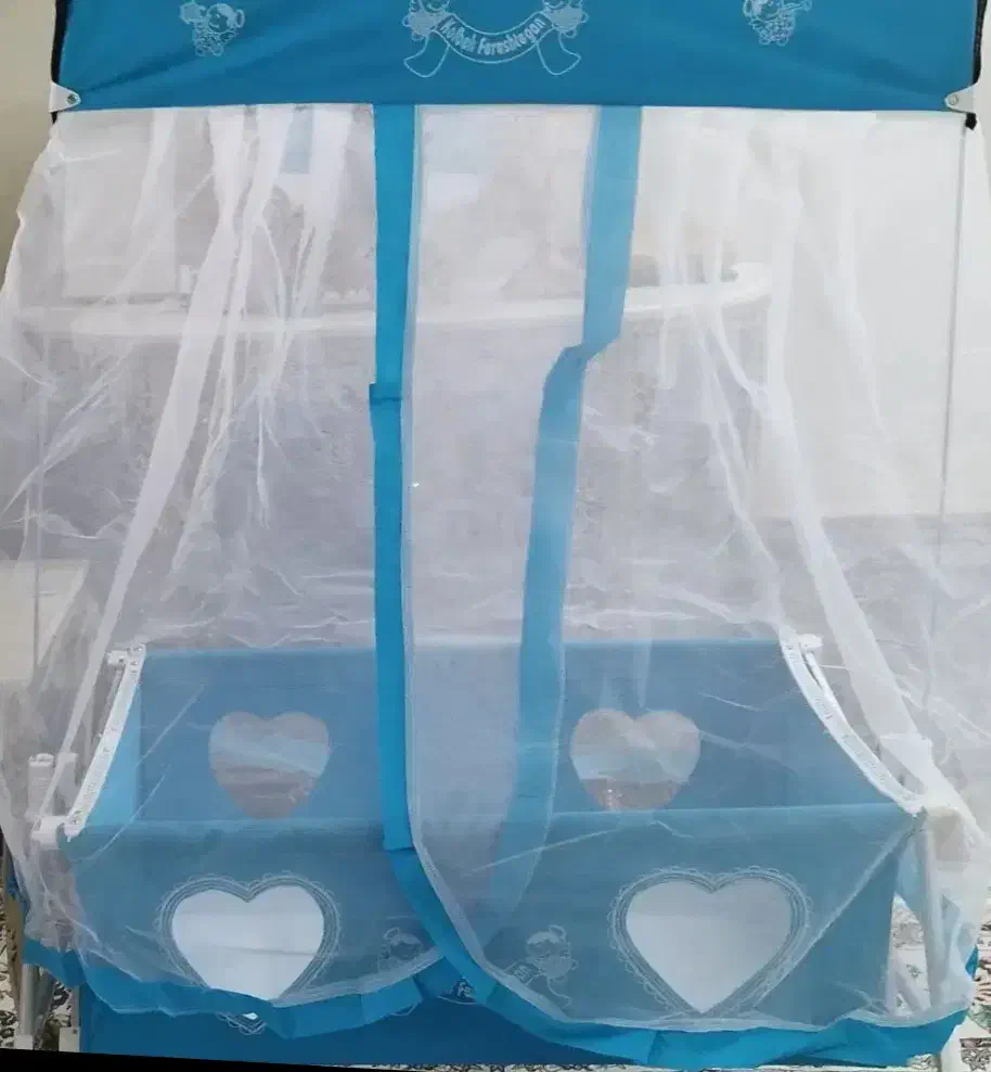 گهواره تاشو مارک میلاد|تخت و صندلی بچه|مبارکه, |دیوار