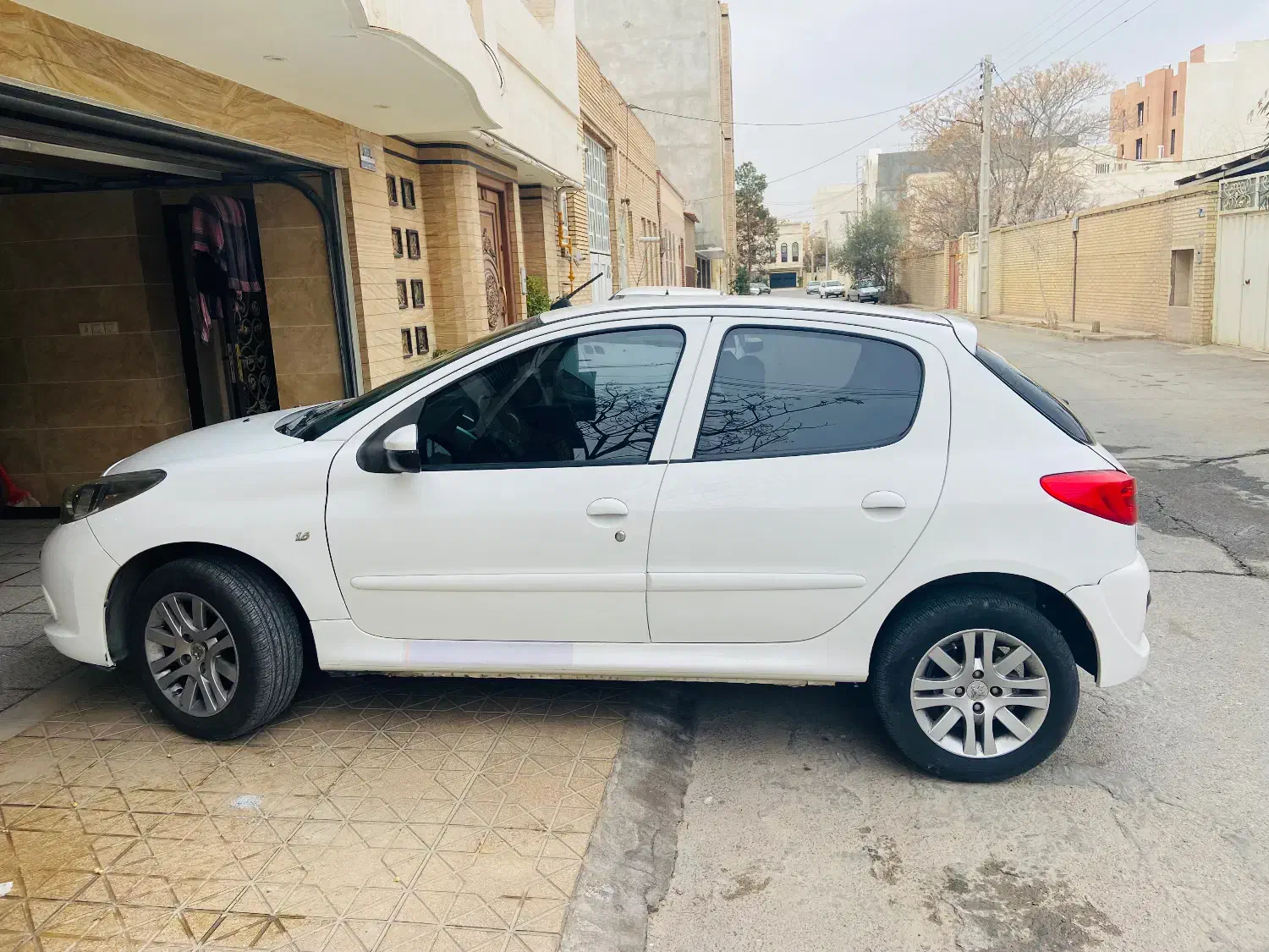 ۲۰۷ اتومات ۹۸|خودرو سواری و وانت|یزد, |دیوار