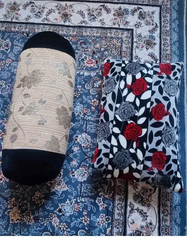 نه تا رو‌بالش چهارگوش هشت تالوله ایی|رختخواب، بالش، پتو|روانسر, |دیوار