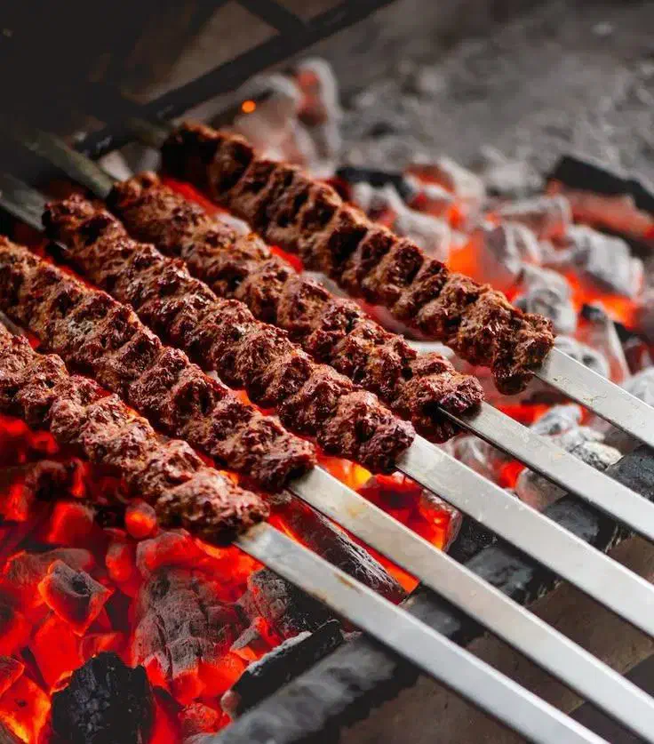 مدیر داخلی رستوران|استخدام اداری و مدیریت|سبزوار, ابارش|دیوار