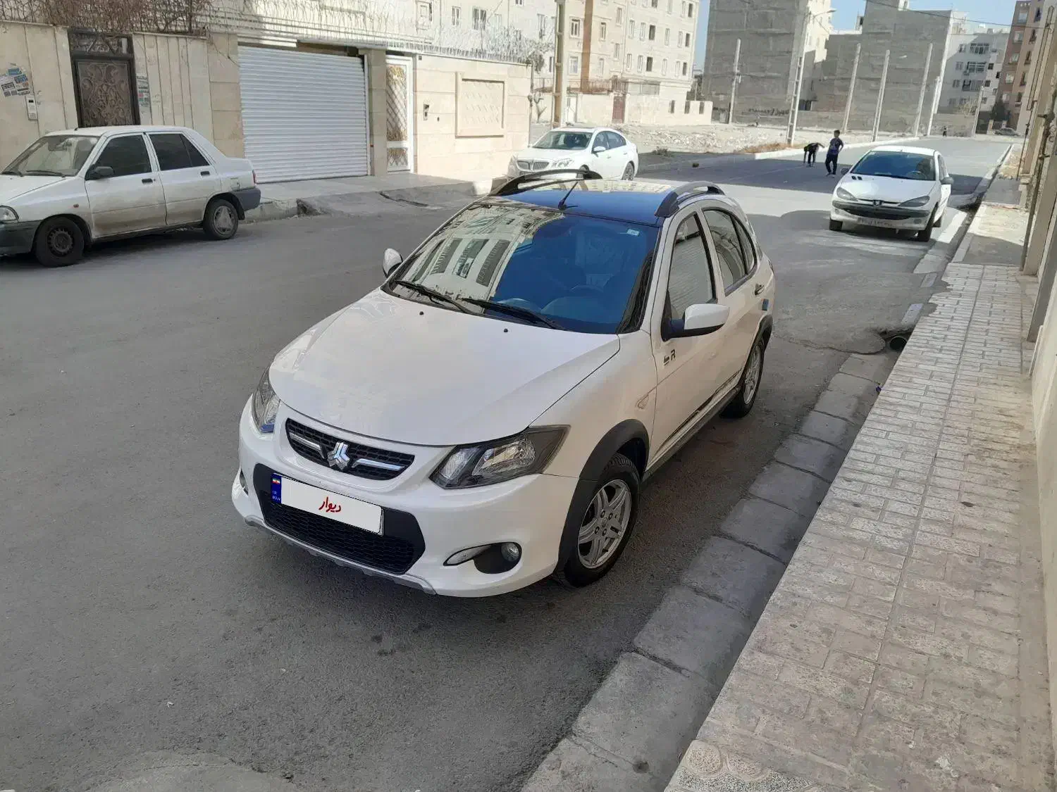 کوییک R ۱۴۰۰|خودرو سواری و وانت|همدان, |دیوار