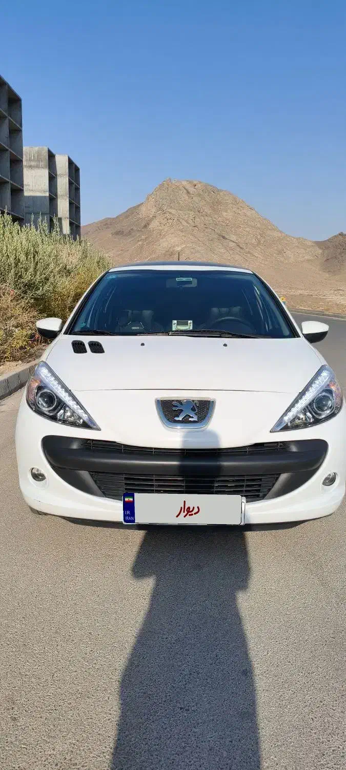 ۲۰۷ پاناروما مدل ۱۴۰۱|خودرو سواری و وانت|یزد, |دیوار