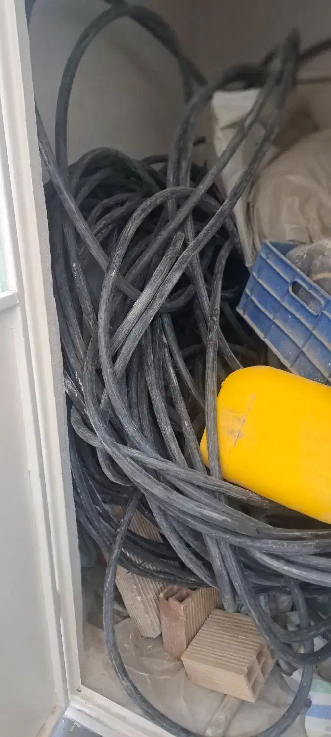 کابل برق|مصالح و تجهیزات ساختمان|کرج, کمال‌شهر|دیوار