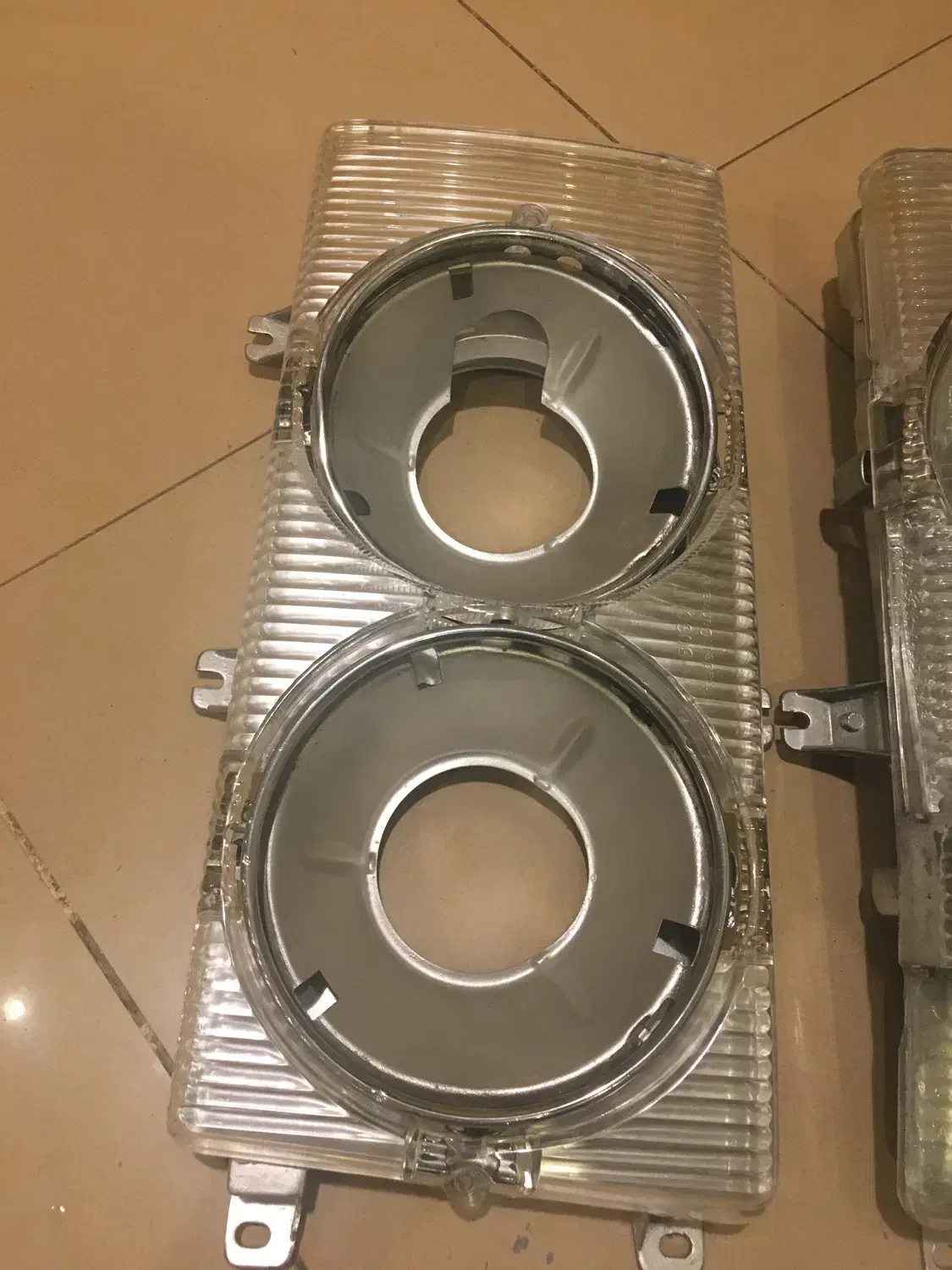 چراغ جلو بنز 116 سفارش امریکا|قطعات یدکی و لوازم جانبی|تهران, صادقیه|دیوار