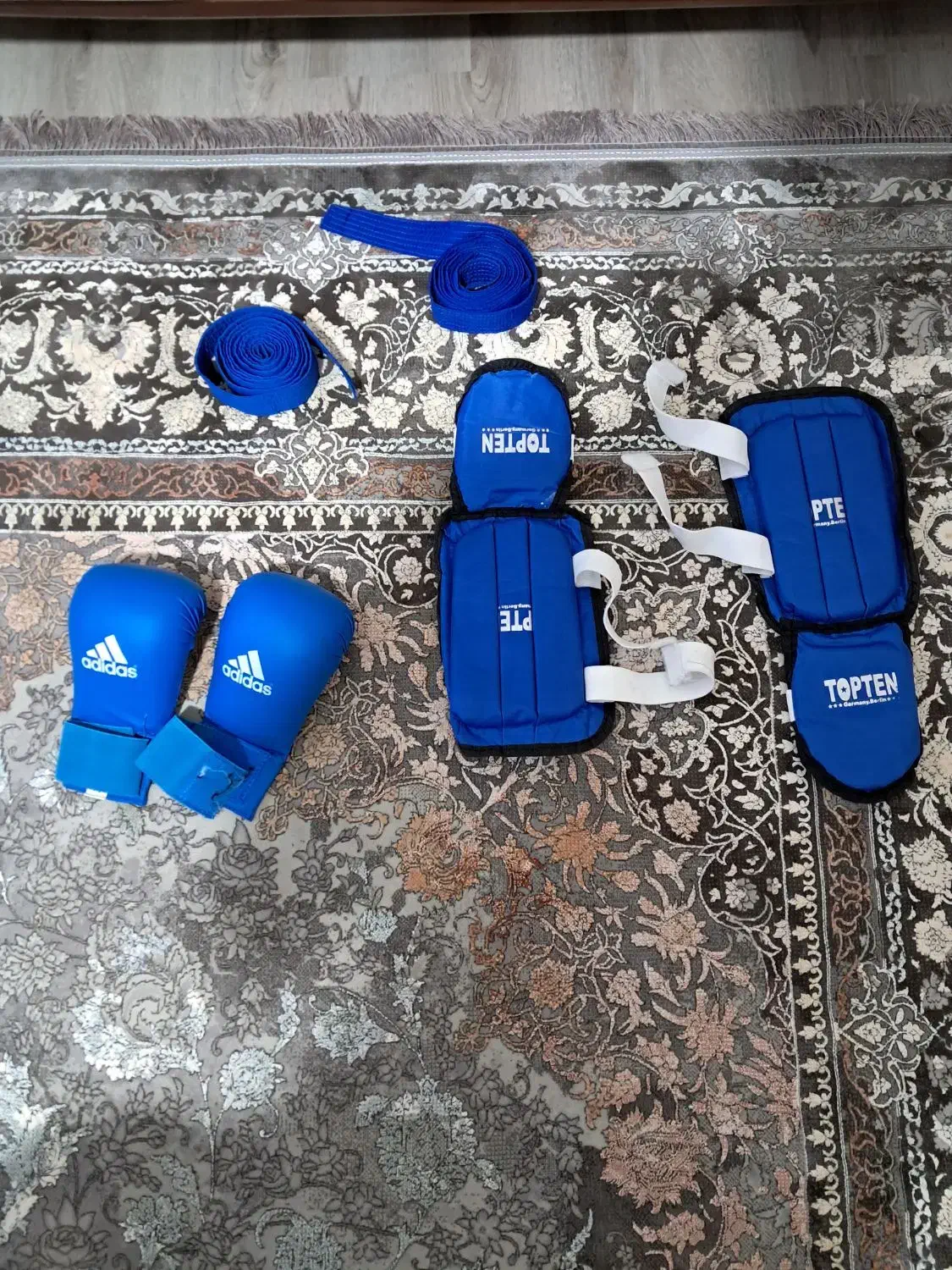 فروش 2 ست لباس وسایل کاراته درحد نو|تجهیزات ورزشی|جم, |دیوار