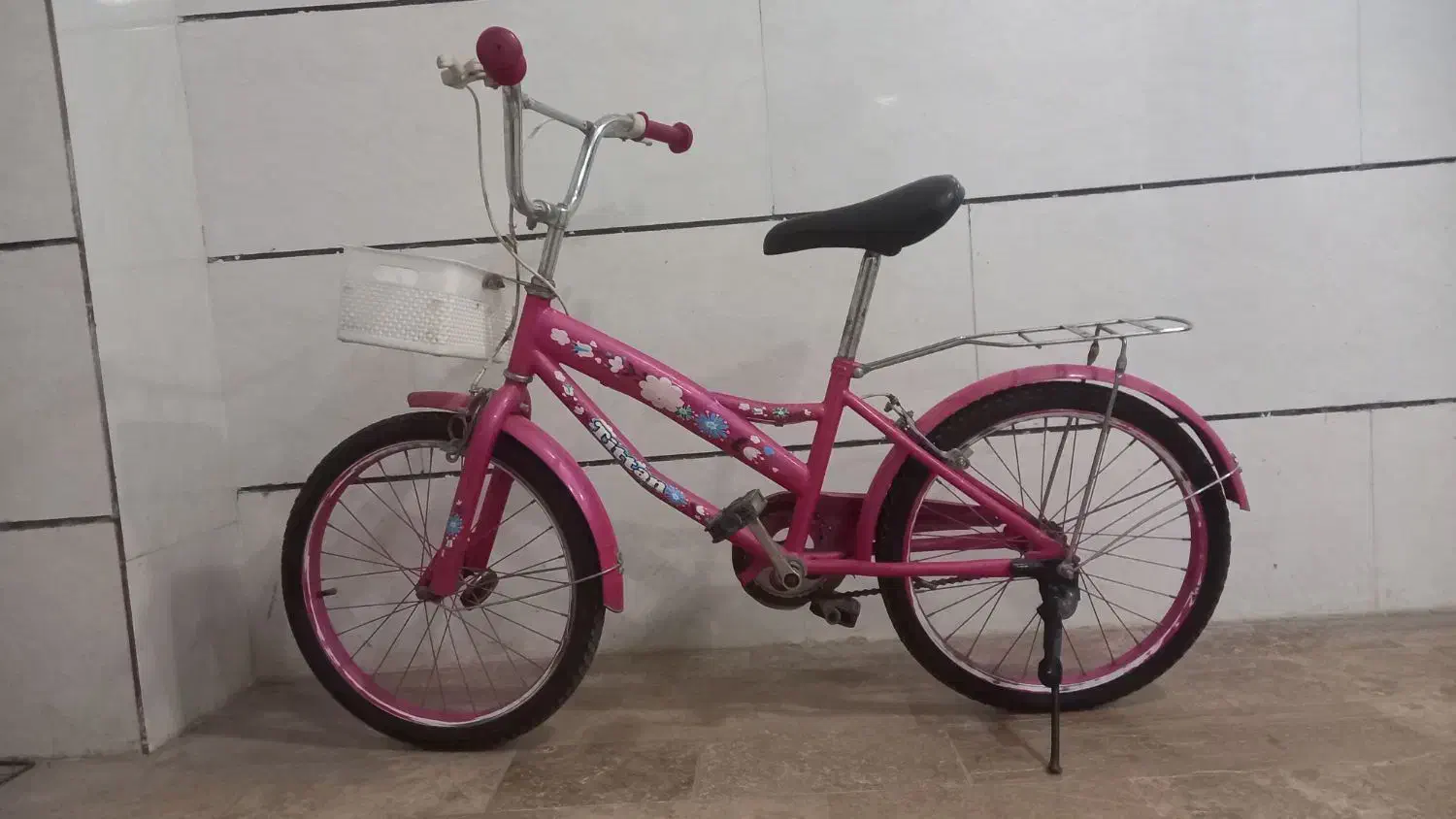 دوچرخه دخترانه ۲۰|دوچرخه، اسکیت، اسکوتر|نسیم‌شهر, |دیوار