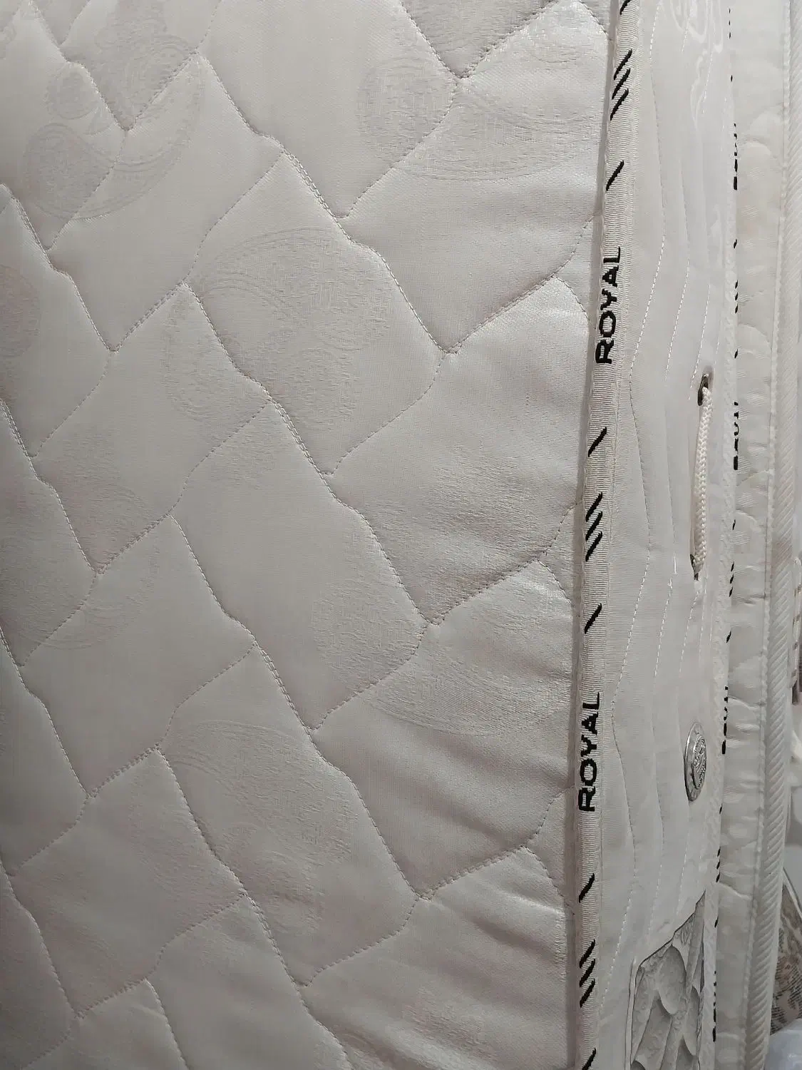 تشک رویال|تشک تختخواب|هشتگرد, شهرک ولیعصر (مصلی)|دیوار