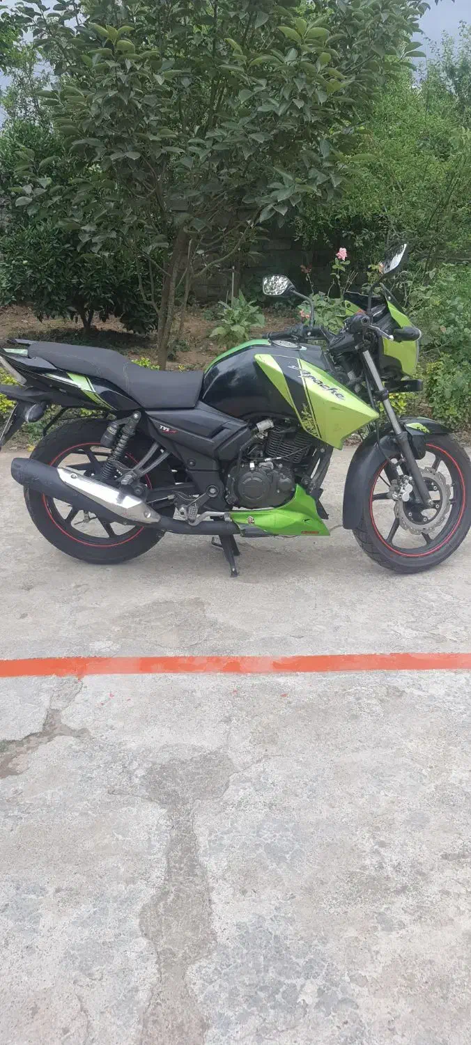 آپاچی ۱۵۰ ۹۴ لنگرود کارمندی|موتورسیکلت|رشت, فلسطین|دیوار