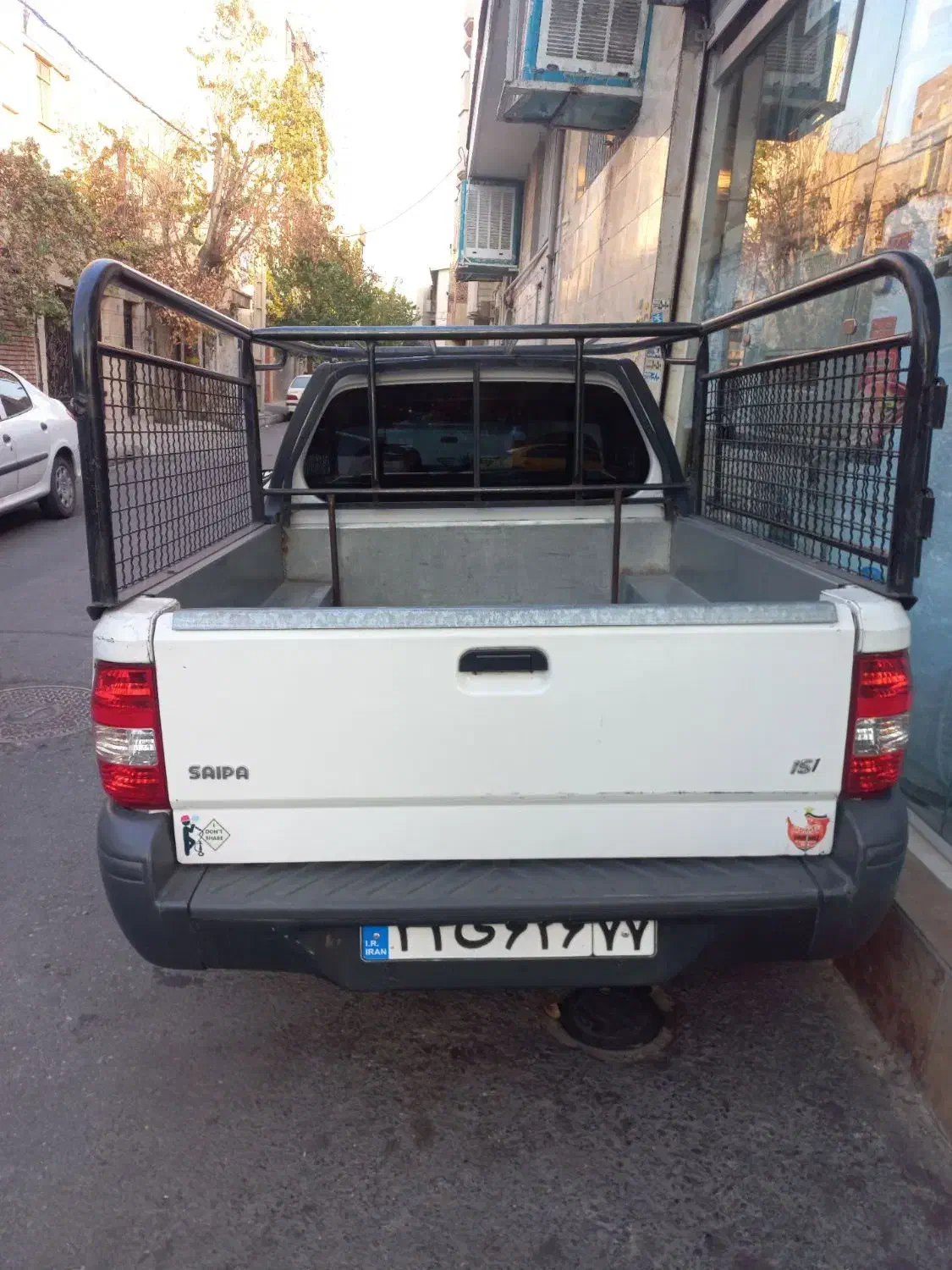 استخدام راننده با خودرو وانت در لوازم خانگی|استخدام حمل و نقل|تهران, شهرک بعثت|دیوار