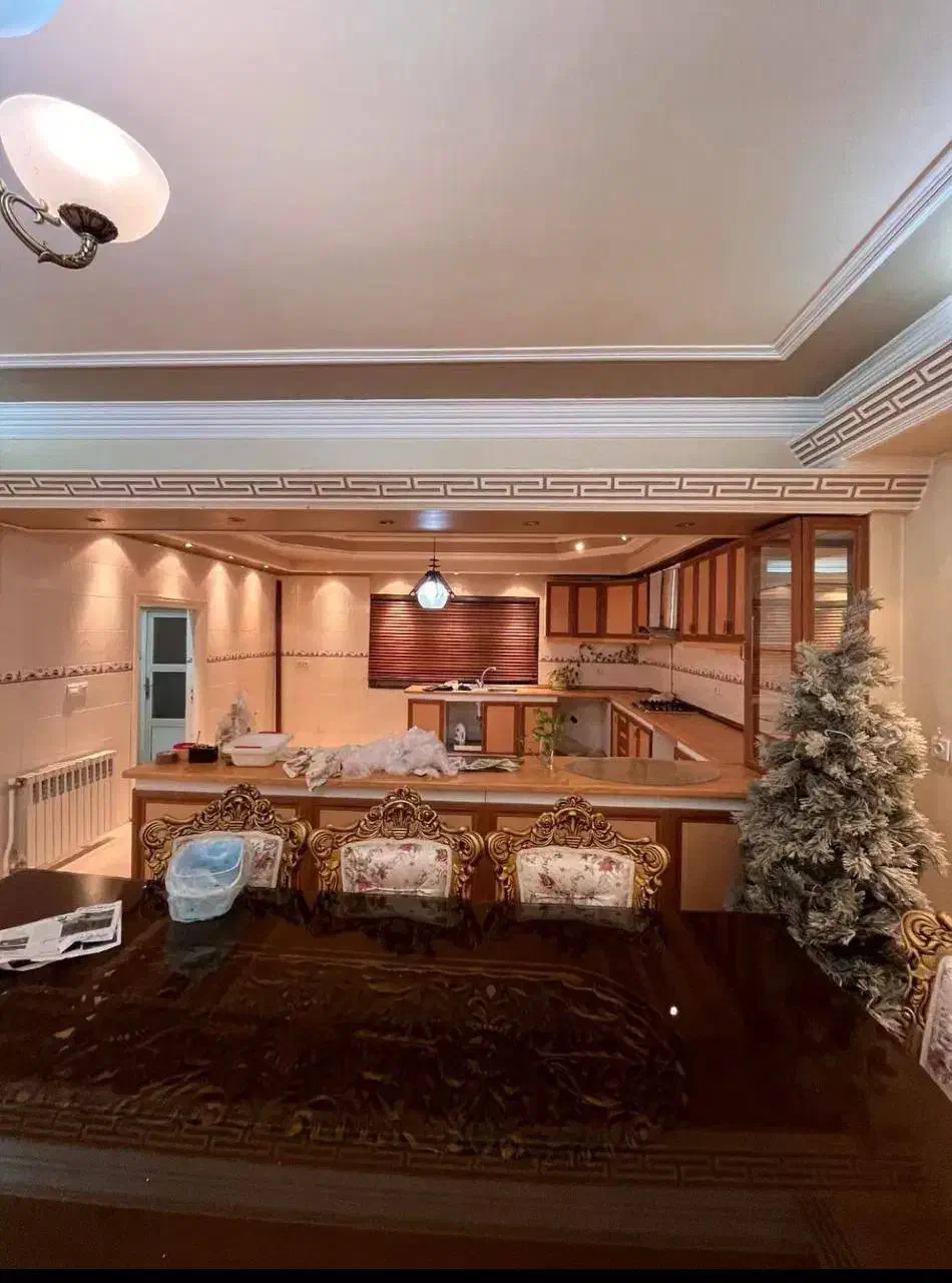 اجاره ۲۴۰ متری بازسازی شده ۴ خواب  اول هراز|اجارهٔ آپارتمان|آمل, |دیوار