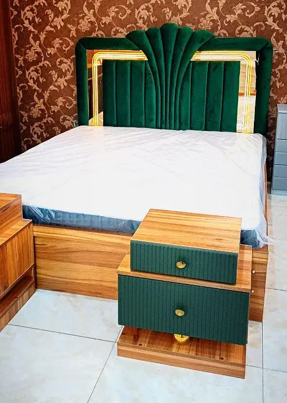 سرویس خواب طاووسی|تخت و سرویس خواب|قم, کلهری|دیوار