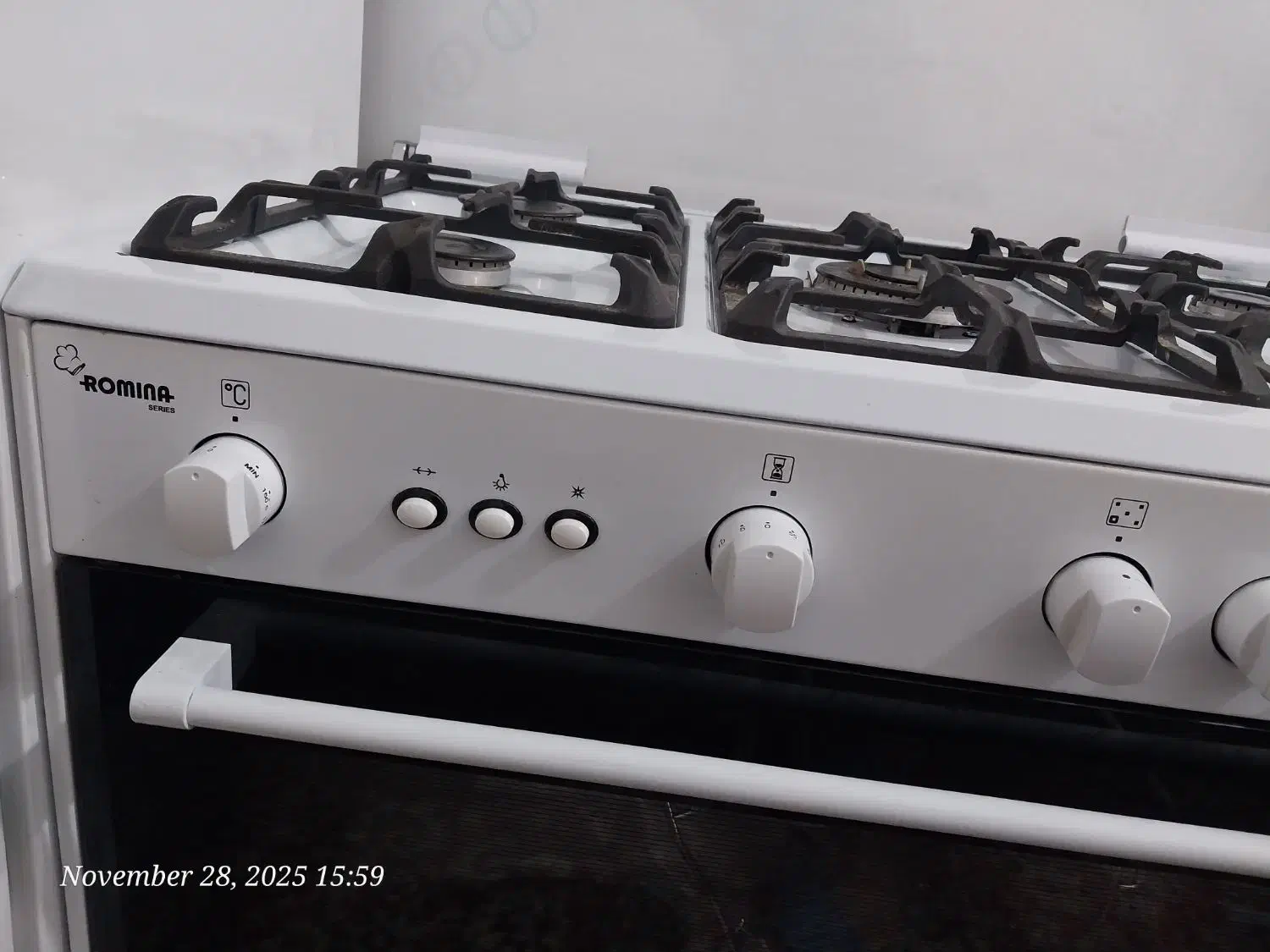 گاز فردار اسنوا ۵ شعله ‌ در حد نو|اجاق گاز و لوازم برقی پخت‌وپز|طبس, |دیوار