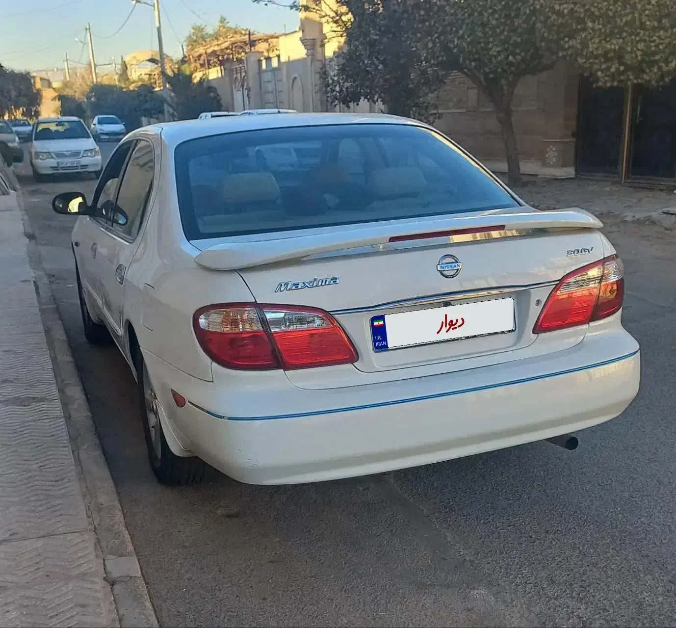 نیسان ماکسیمامدل ۸۸ اتومات سفید|خودرو سواری و وانت|یزد, |دیوار