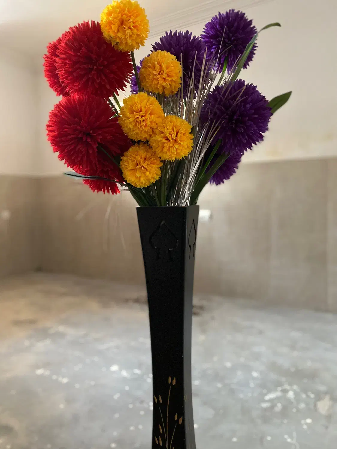 گل و گلدان|گل مصنوعی|میانه, |دیوار