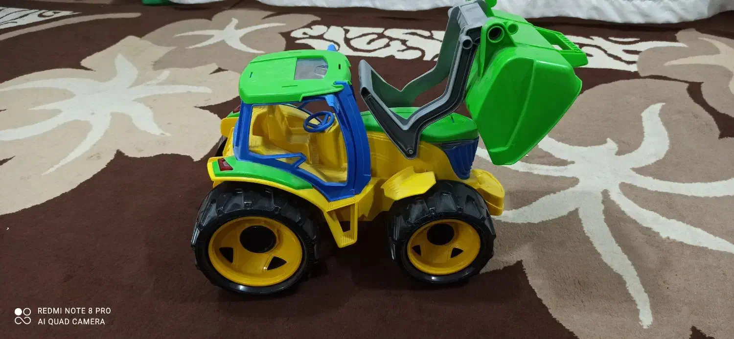 لودر|اسباب‌بازی بچه|پیر بکران, |دیوار