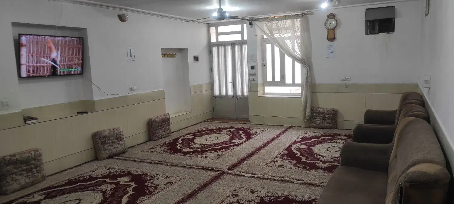 سویت مبله جنب حرم با امکانات رفاهی و پارکینگ مستقل|اجارهٔ کوتاه‌مدت آپارتمان و سوئیت|طبس, |دیوار