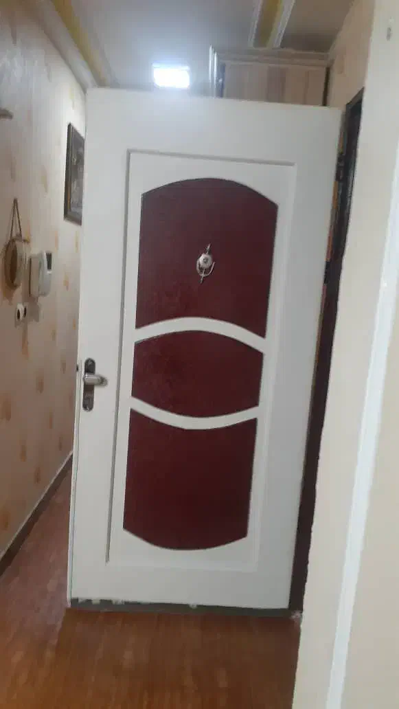 درب اپارتمانی ب همراه چشمی بدون چارچوب ابعاد|مصالح و تجهیزات ساختمان|رشت, علی آباد|دیوار