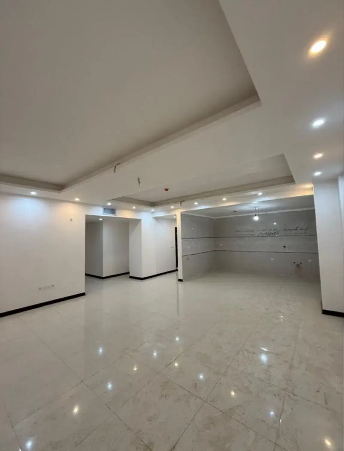 ** آپارتمان ۱۳۴ متربرج نیایش درشهرک زعفرانیه **|فروش آپارتمان|قم, الغدیر|دیوار