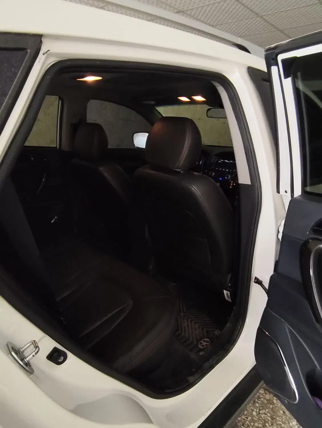 جک.|اسباب‌بازی بچه|مشهد, هفت تیر (آب و برق)|دیوار