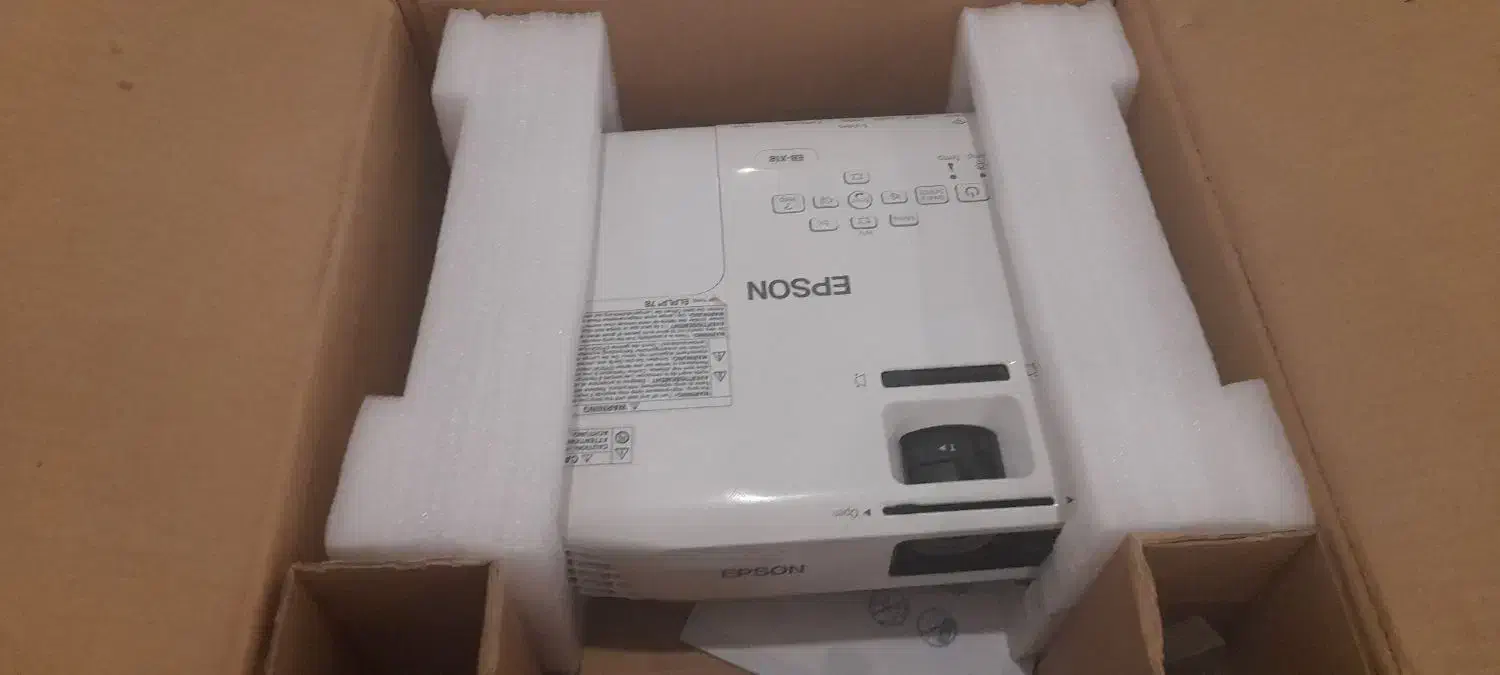 ویدئویی پروژکتور در حد نو|تلویزیون و پروژکتور|اراک, |دیوار