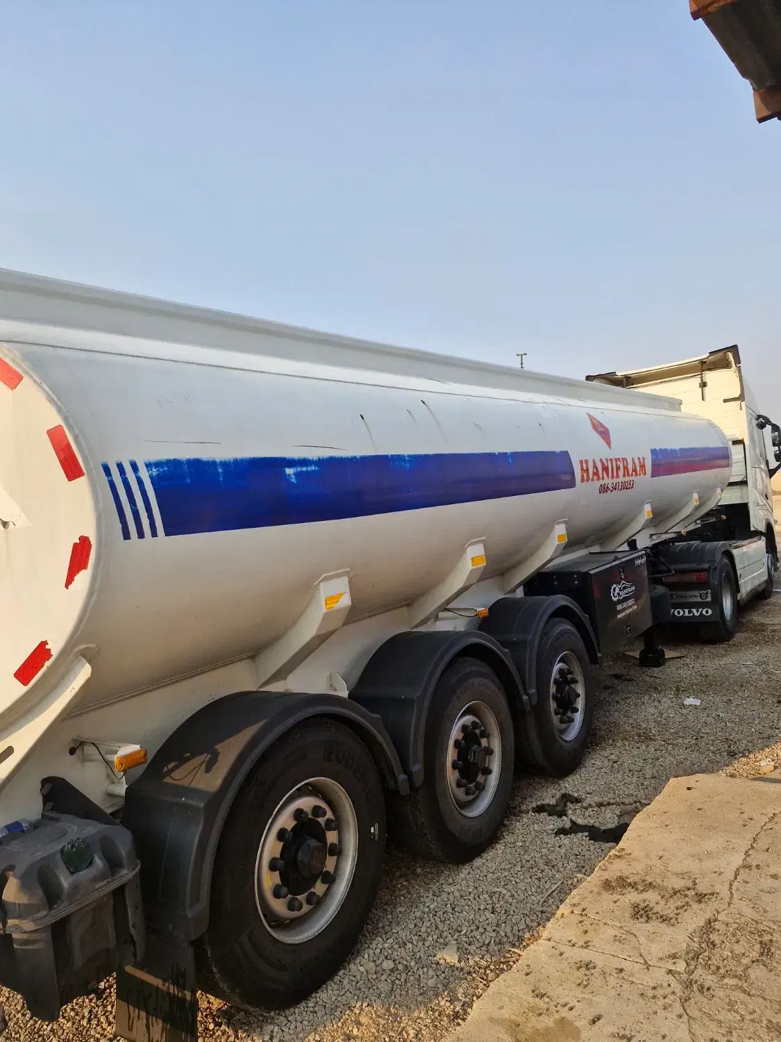 تانکر ۳ محور شرکتی حنیفرام|خودرو سنگین|باوی, |دیوار