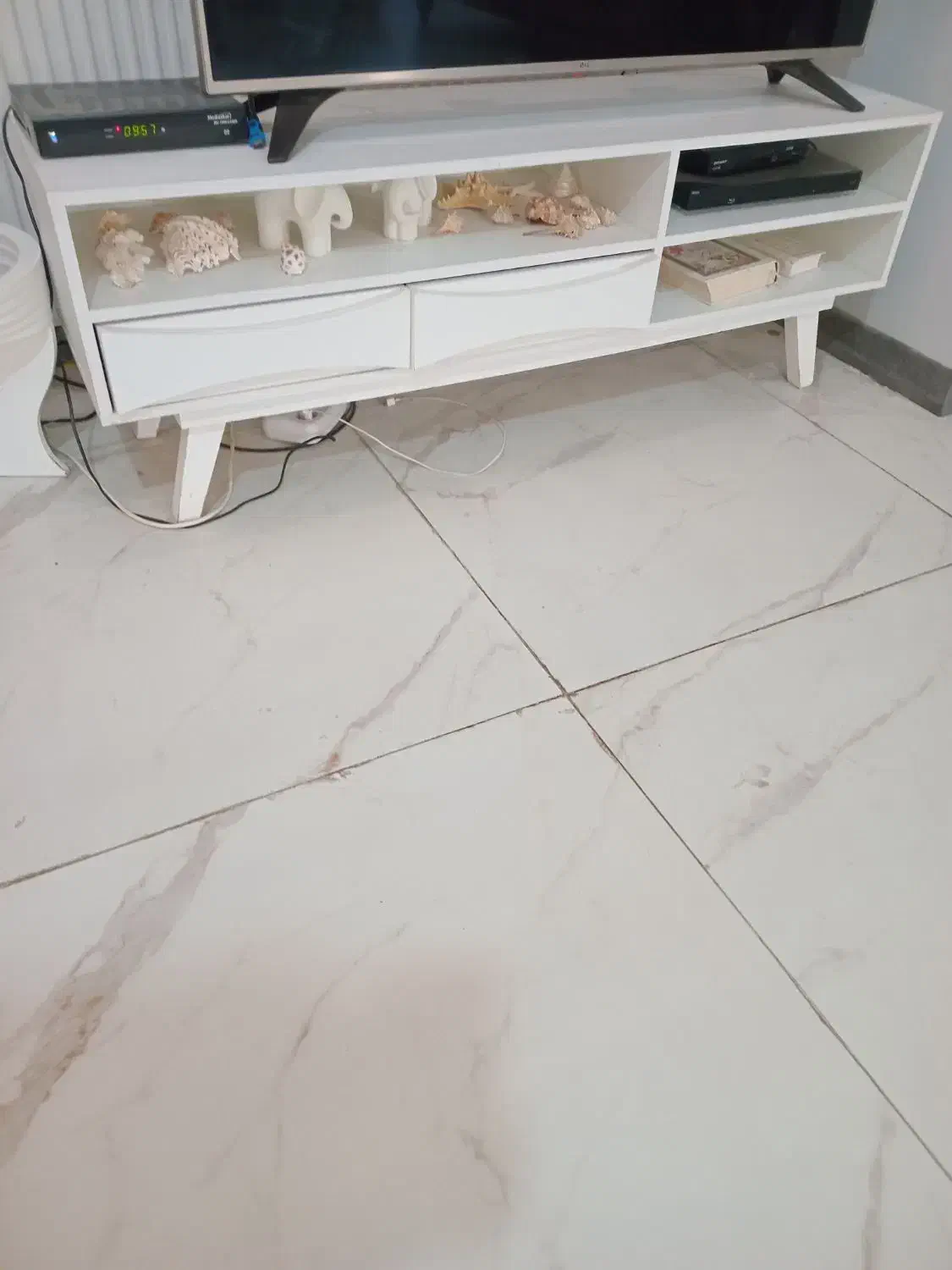 میز تلویزیون ام دی اف سفید|میز تلویزیون|مشهد, زمانه|دیوار