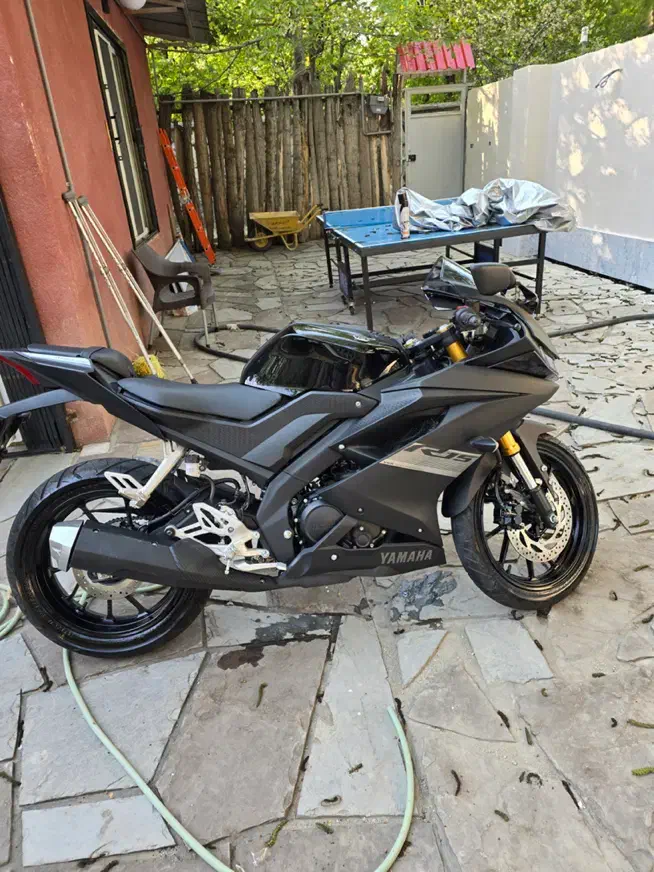 یاماها R15|موتورسیکلت|فشم, |دیوار