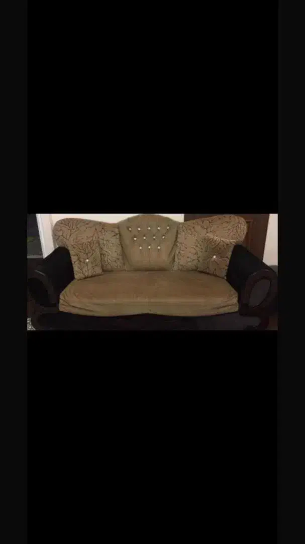 مبل ۷ نفره تمیز  به قیمت|مبلمان خانگی و میز عسلی|بهشهر, |دیوار