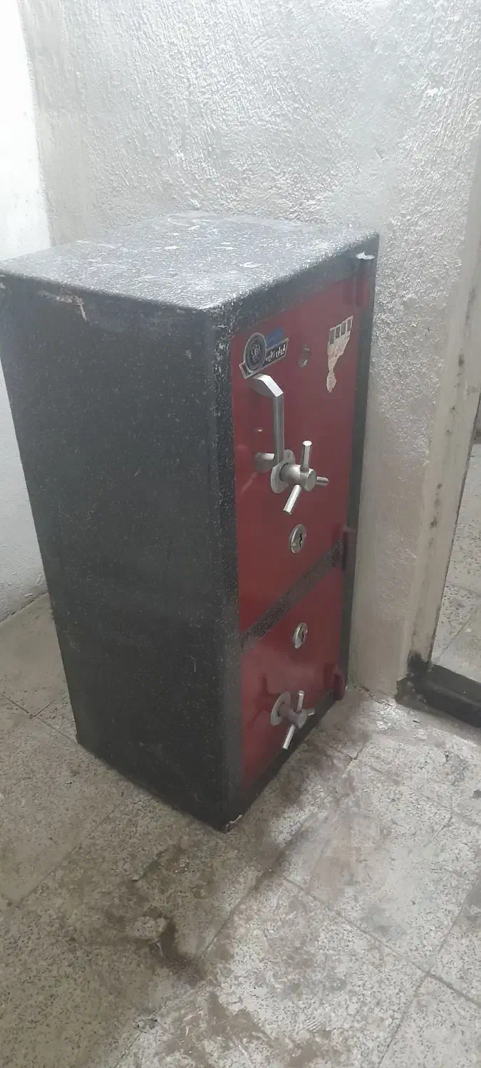 گاوصندوق|ابزارآلات|قزوین, |دیوار