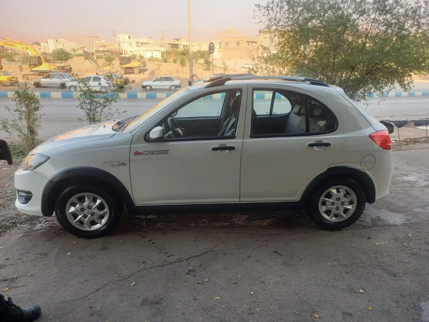 کوییک (S) ۱۴۰۳ و معاوضه با سورن یا خشک یا ۱۴۰۳|خودرو سواری و وانت|اهواز, شهرک نفت|دیوار