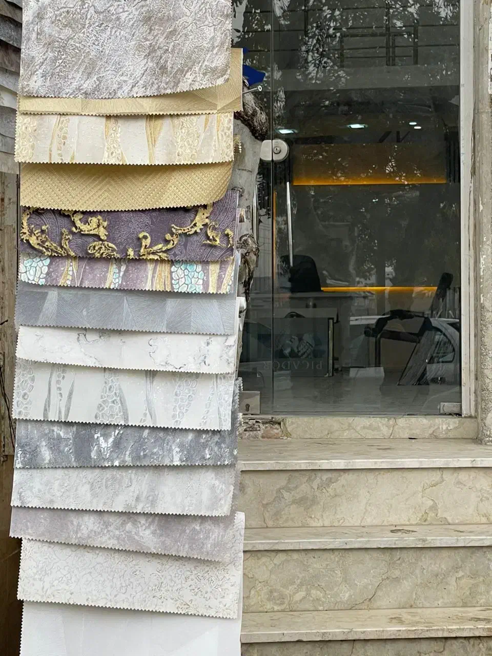 کاغذ دیواری فقط (۲۵۰ هزار)|مصالح و تجهیزات ساختمان|ارومیه, |دیوار