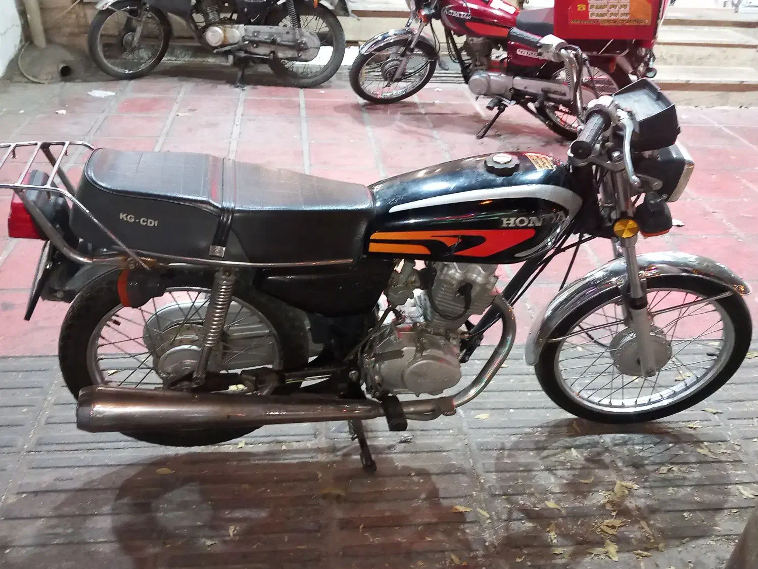 موتورسیکلت زیگما ۸۹ با کارت سوخت بنام|موتورسیکلت|قم, شاه ابراهیم|دیوار