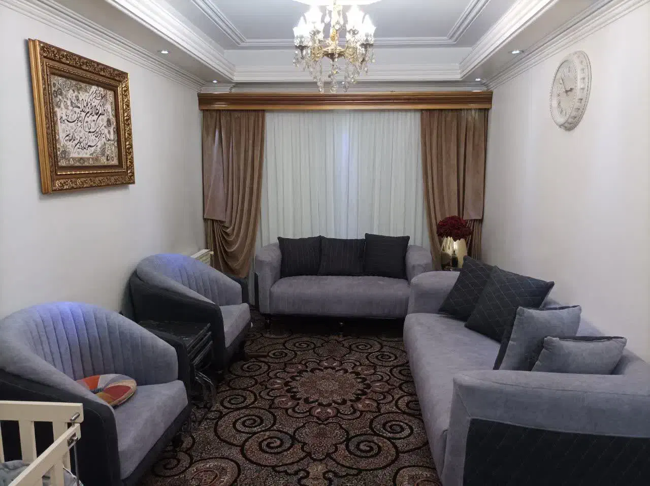 مبل راحتی ۷نفره|مبلمان خانگی و میز عسلی|ری, شهادت|دیوار