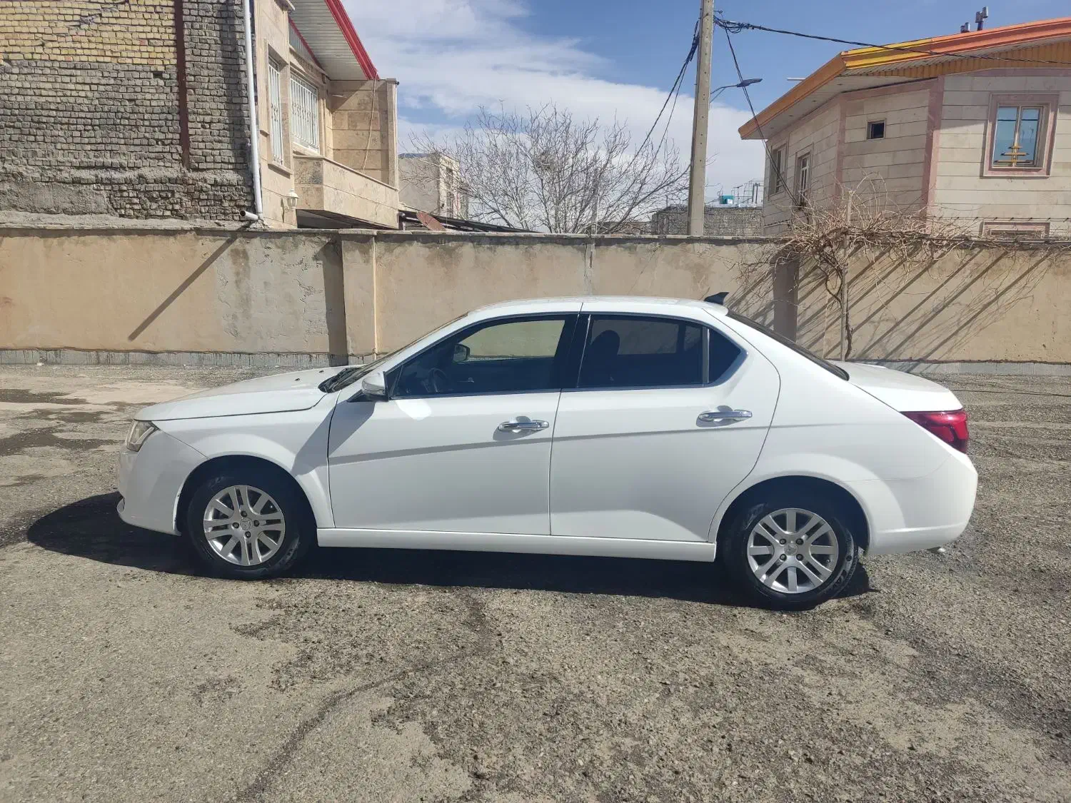 دنا 6دنده در حد|خودرو سواری و وانت|خمین, |دیوار