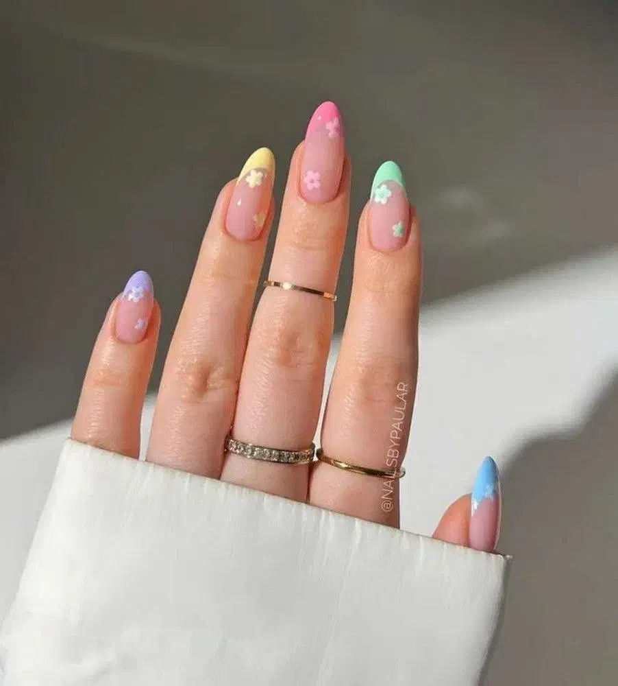 مدل کاشت و ترمیم ناخن و اکستنشن مژه|خدمات آرایشگری و زیبایی|فردیس, فردیس|دیوار