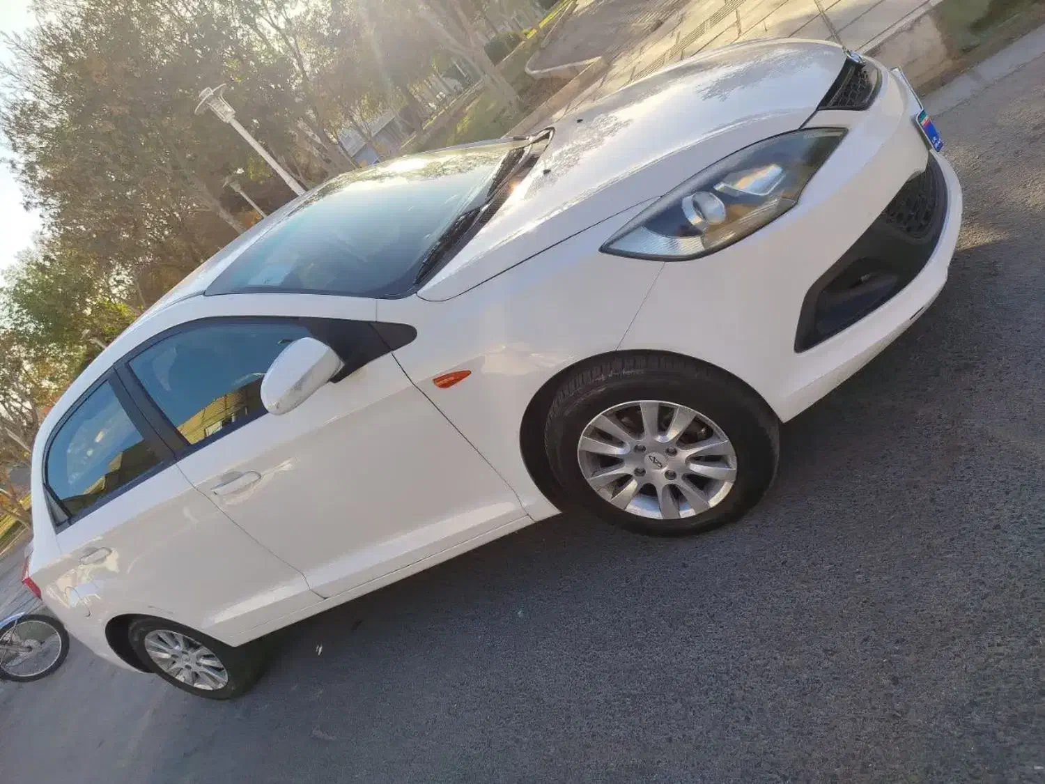 ام وی ام ۳۱۵ صندوق دار|خودرو سواری و وانت|قم, علی آباد|دیوار