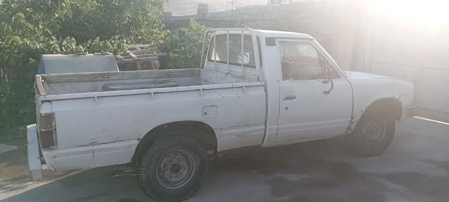 داتسون ۱۹۸۳|خودرو سواری و وانت|شیراز, شهرک دارایی|دیوار