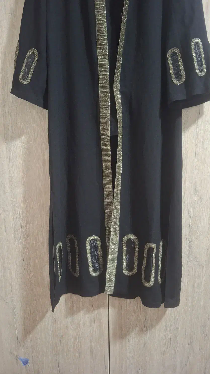 مانتو|لباس|آبدانان, |دیوار