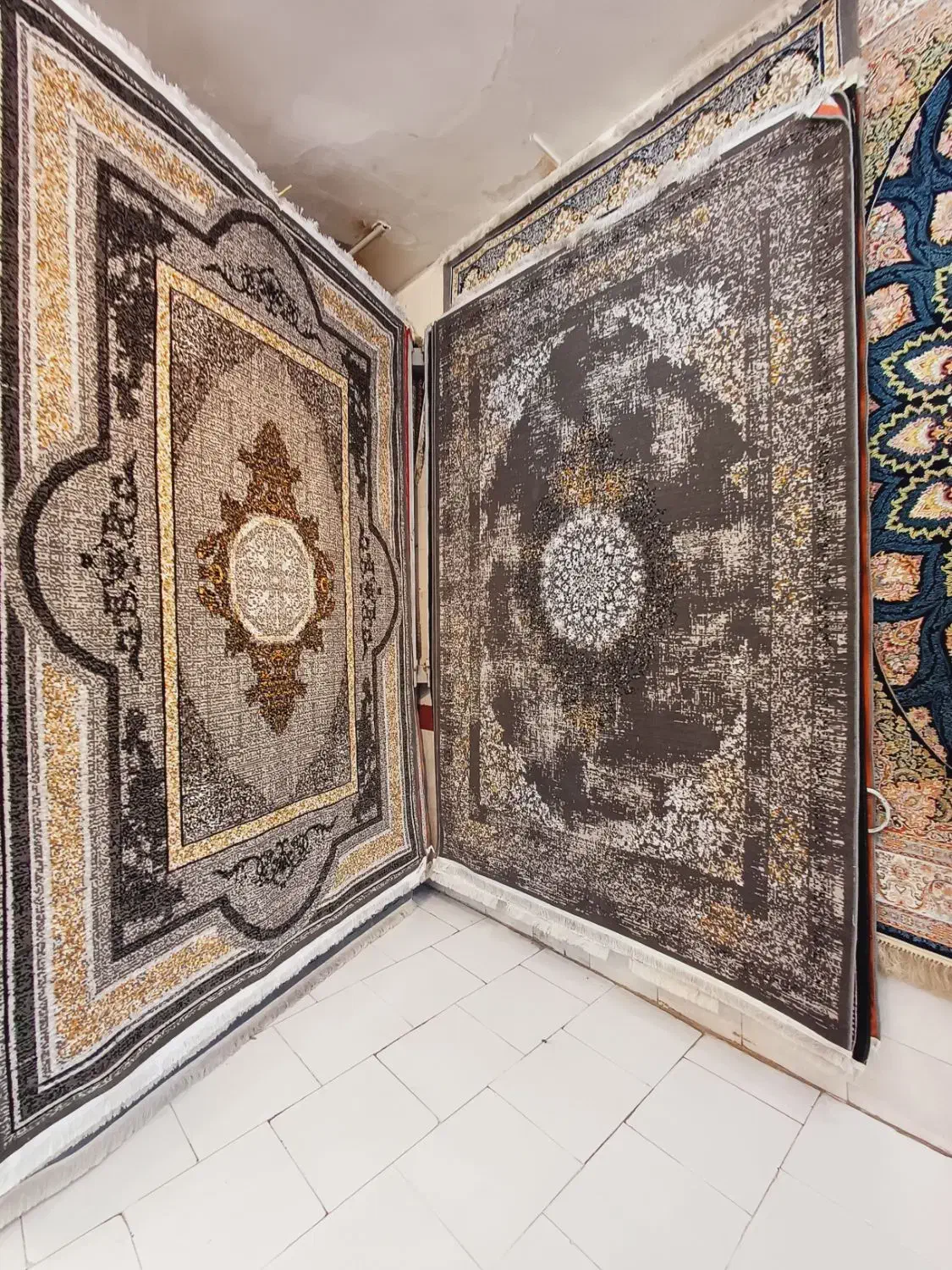 فرش طرح ۷۰۰شانه ارکیده و شقایق ۹و۱۲متری فقط۱۰روز|فرش|مشهد, سیلو|دیوار