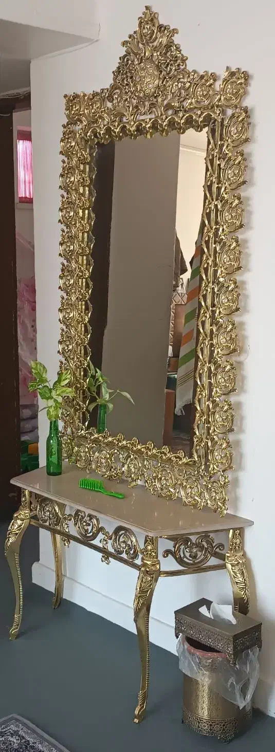 میز تلویزیون . بوفه . آینه شمعدان|میز تلویزیون|تربت جام, ترکمن ها|دیوار