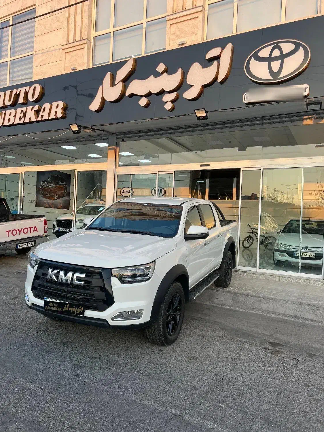 kmcمدل1401|خودرو سواری و وانت|بیرجند, |دیوار