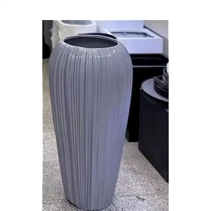 فروش گلدان های فایبرگلاس مدرن|گل و گیاه طبیعی|رشت, شهرک پردیسان|دیوار