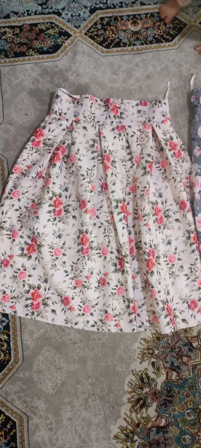 دامن|لباس|شیراز, تل حسین‌آباد|دیوار